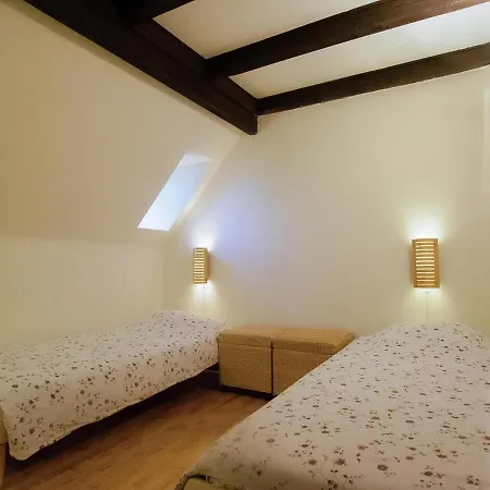 Les Bois 10 Pers Bouzic